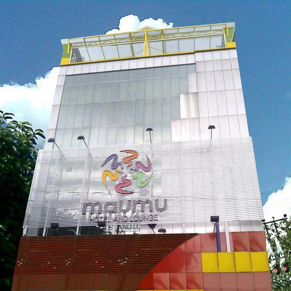 Maumu Hotel&Lounge Surabaya Exterior foto