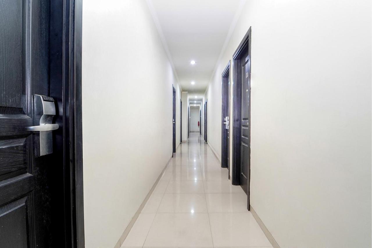 Maumu Hotel&Lounge Surabaya Exterior foto